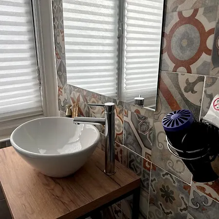 Pensión The Moon Suites&rooms *