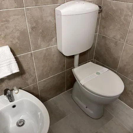 The Moon Suites&rooms Pensión Génova