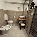 The Moon Suites&rooms بيت ضيافة *