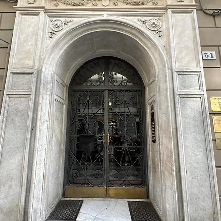 بيت ضيافة The Moon Suites&rooms *