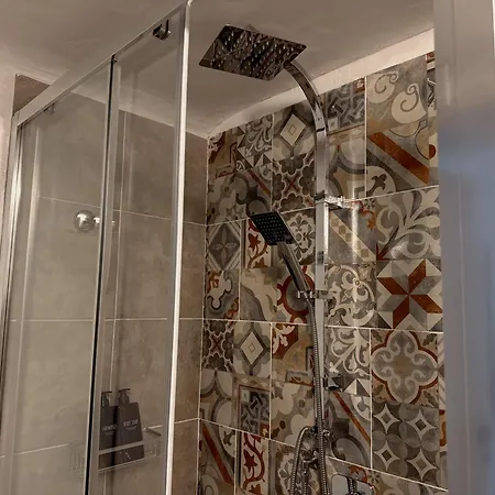 The Moon Suites&rooms - Historic Palace Affittacamere Genova