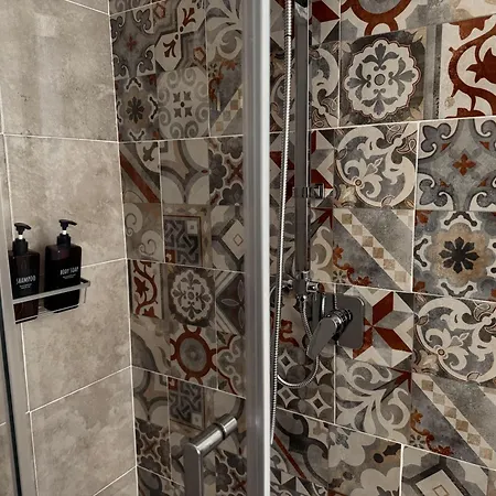 The Moon Suites&rooms - Historic Palace Genova