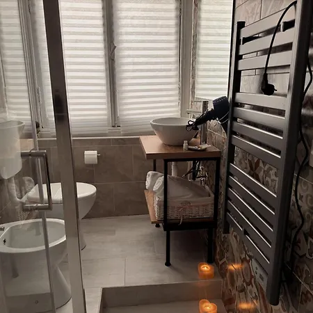 The Moon Suites&rooms - Historic Palace 3*