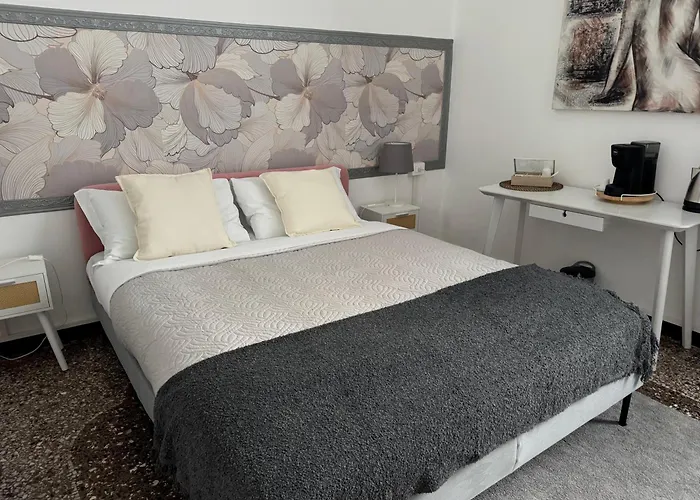 The Moon Suites&rooms