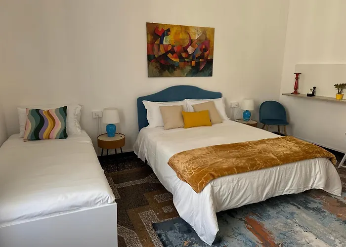 The Moon Suites&rooms Pensionat Genua