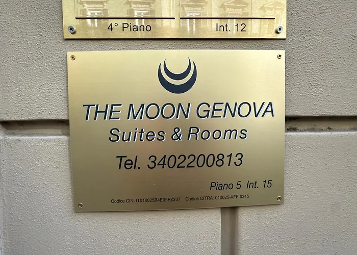 The Moon Suites&rooms جنوة