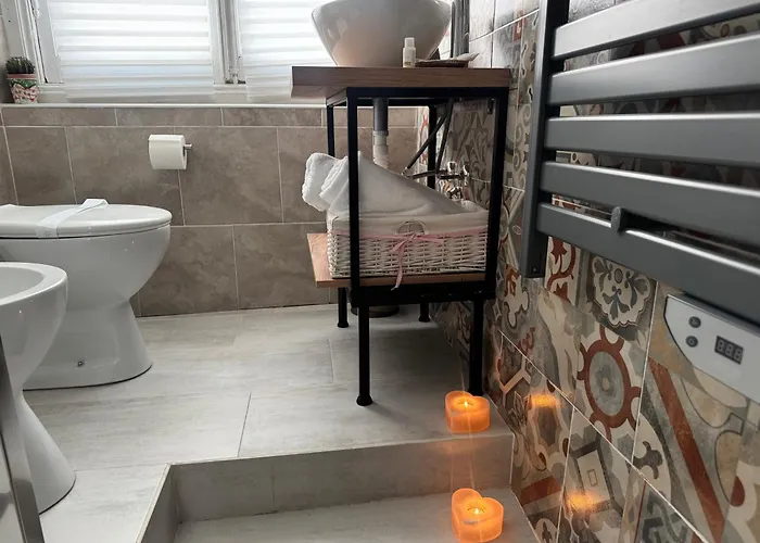 The Moon Suites&rooms بيت ضيافة جنوة