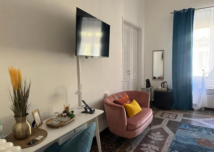 The Moon Suites&rooms Pensionat Genua