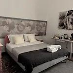 The Moon Suites&rooms *