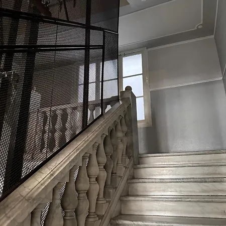 The Moon Suites&rooms ゲストハウス *