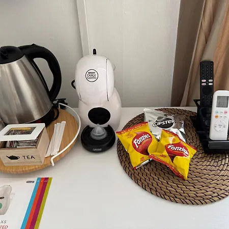 ゲストハウス The Moon Suites&rooms *