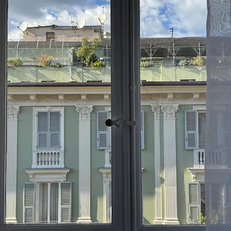 The Moon Suites&rooms - Historic Palace