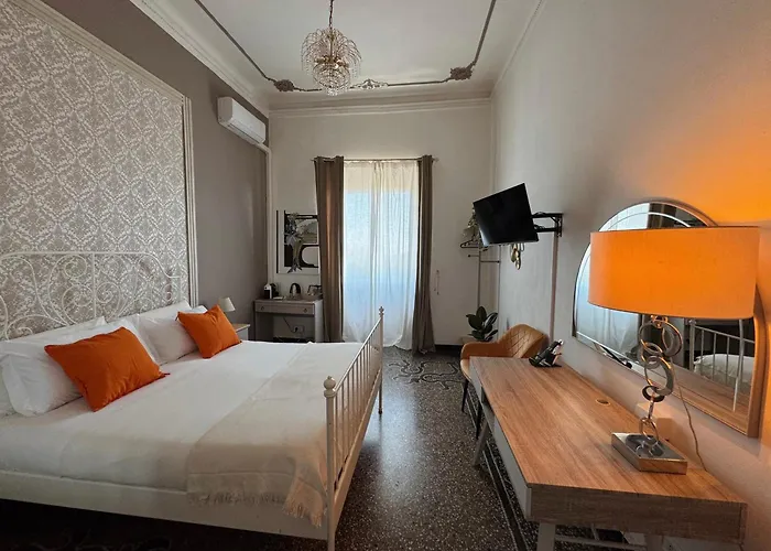 The Moon Suites&rooms Maison d'hôtes