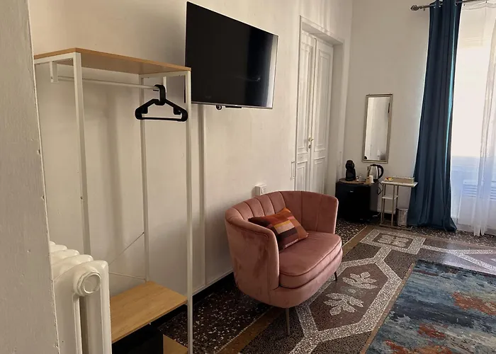 The Moon Suites&rooms *